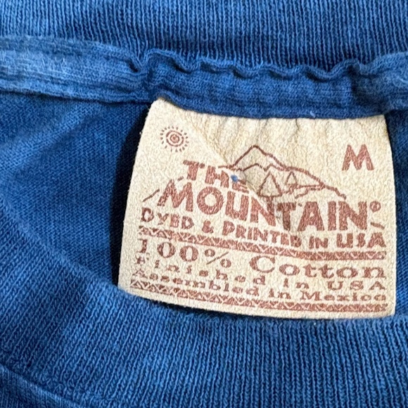 2005 VINTAGE 'THE MOUNTAIN'  TSHIRT - The Stag       Size:  Men's M - Picture 4 of 7